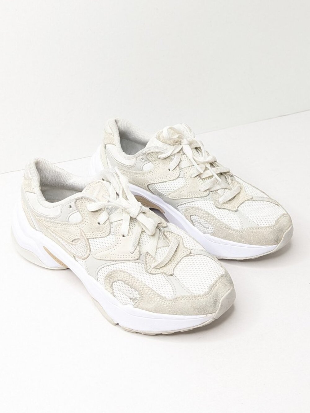 Nike AL8 Retro Sporty Sneakers Beige White Womens 6